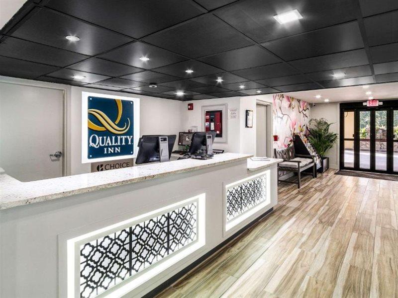Quality Inn Coliseum Север Чарлстон Экстерьер фото