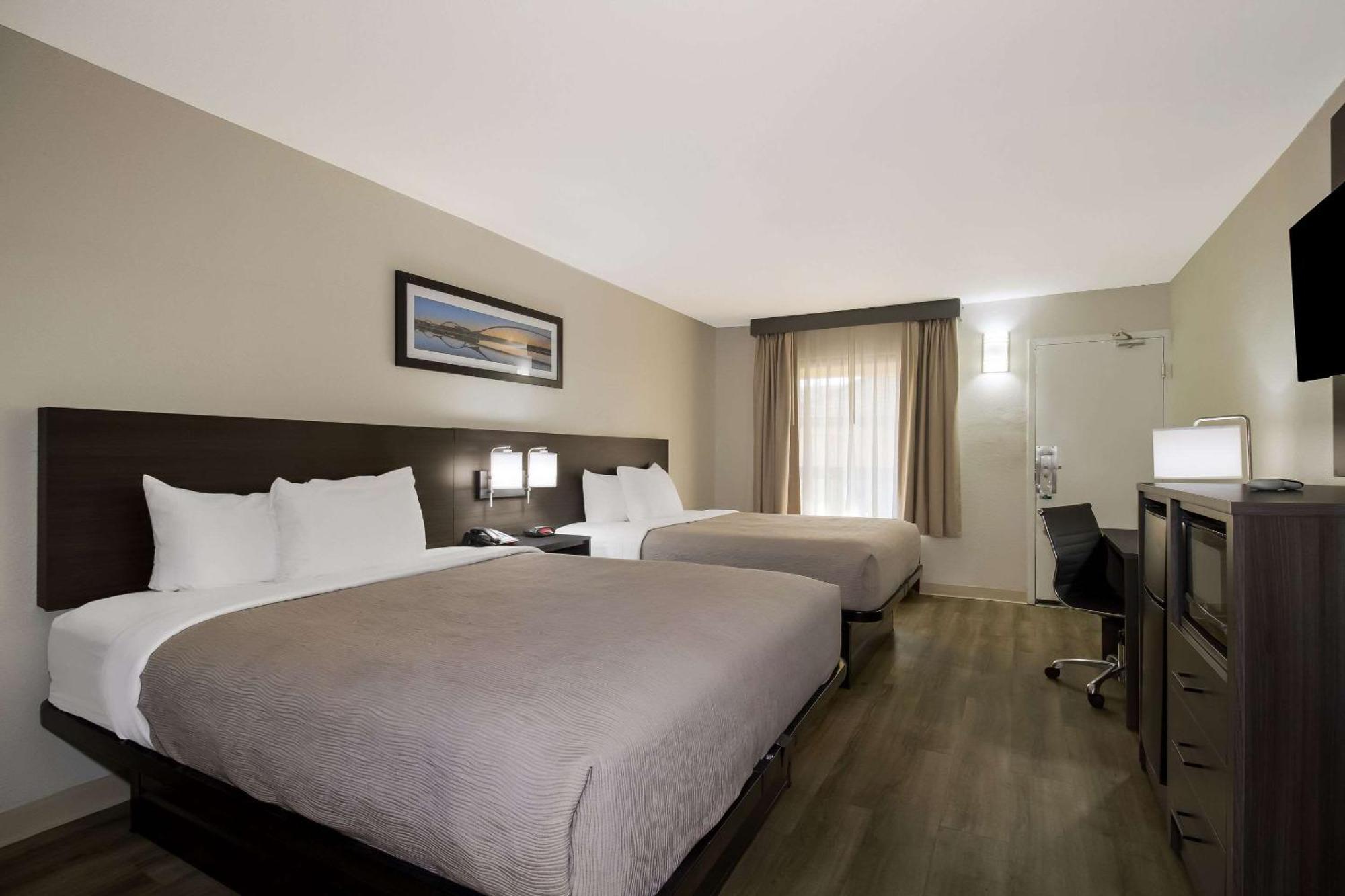 Quality Inn Coliseum Север Чарлстон Экстерьер фото