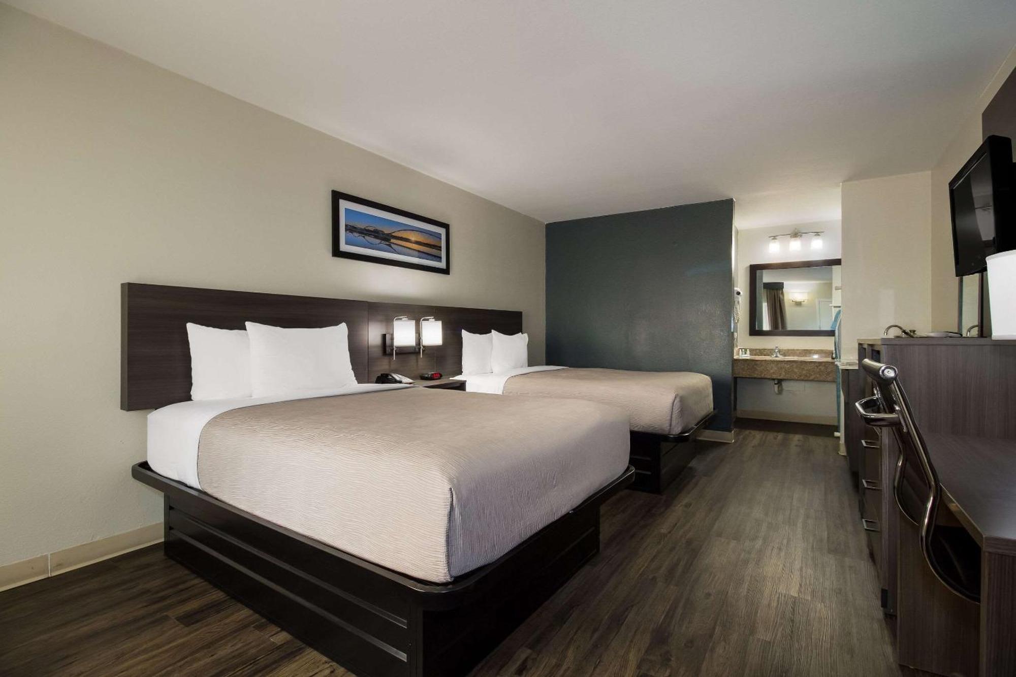 Quality Inn Coliseum Север Чарлстон Экстерьер фото