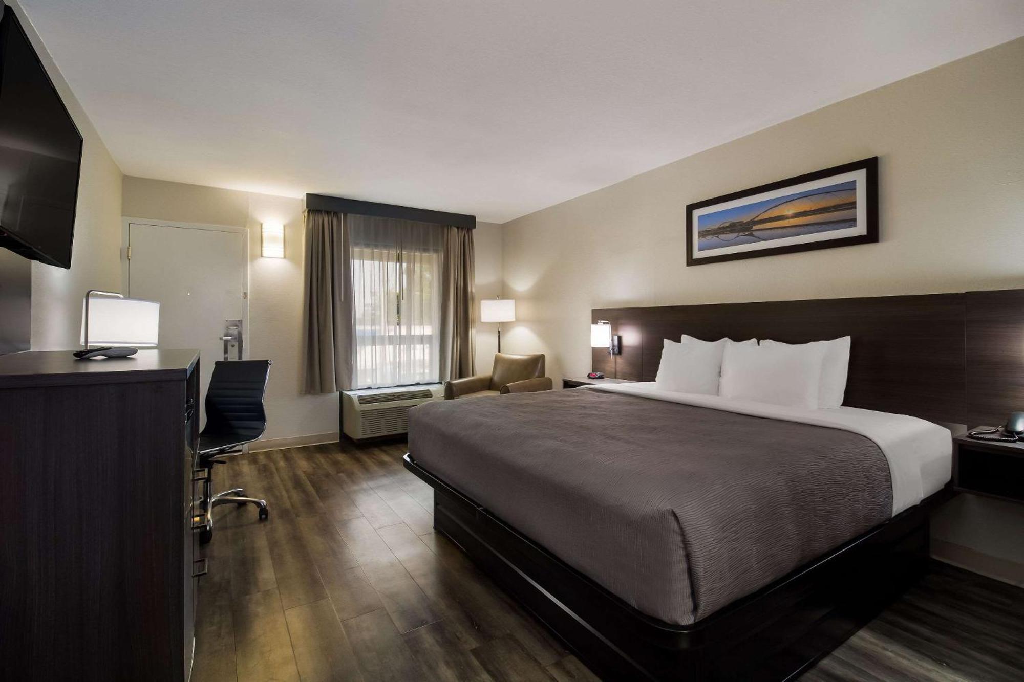 Quality Inn Coliseum Север Чарлстон Экстерьер фото